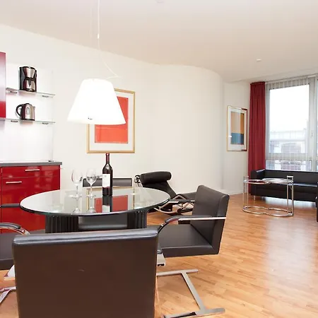 Buroma-apart Suites 4* Berlijn